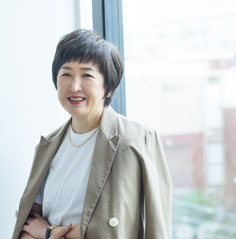 審査委員 米谷 明子